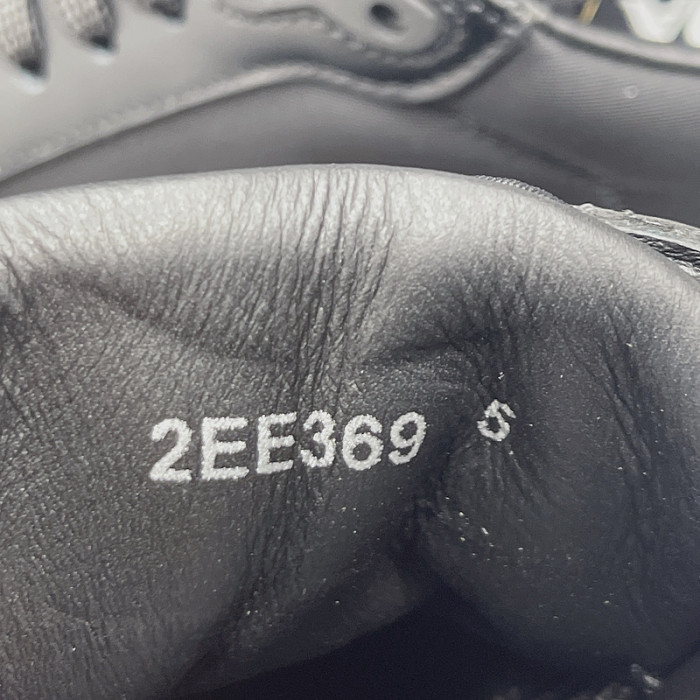 pra*a sneaker p033