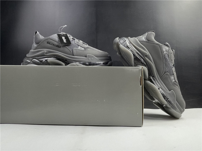 Ba*len*cia*ga triple s sneaker w09o5 7426