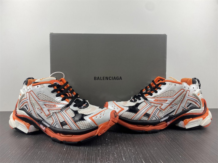 Ba*len*cia*ga runner w3rb7 9051