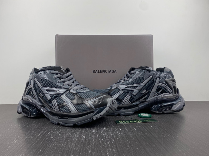 Ba*len*cia*ga runner w3r8r 1515