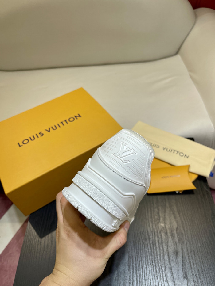 l0vt sneakers