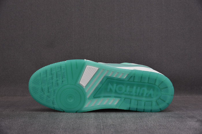 l0vt sneakers