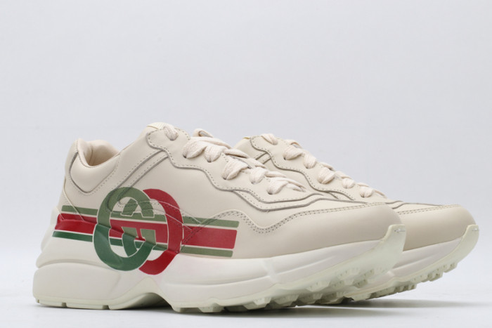g*u*i ace embroidered low-top sneaker e2287