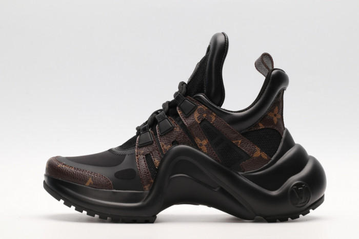 l0vt sneakers