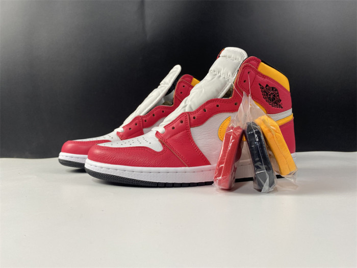 air jordan 1 high og“light fusion red” 555088-603
