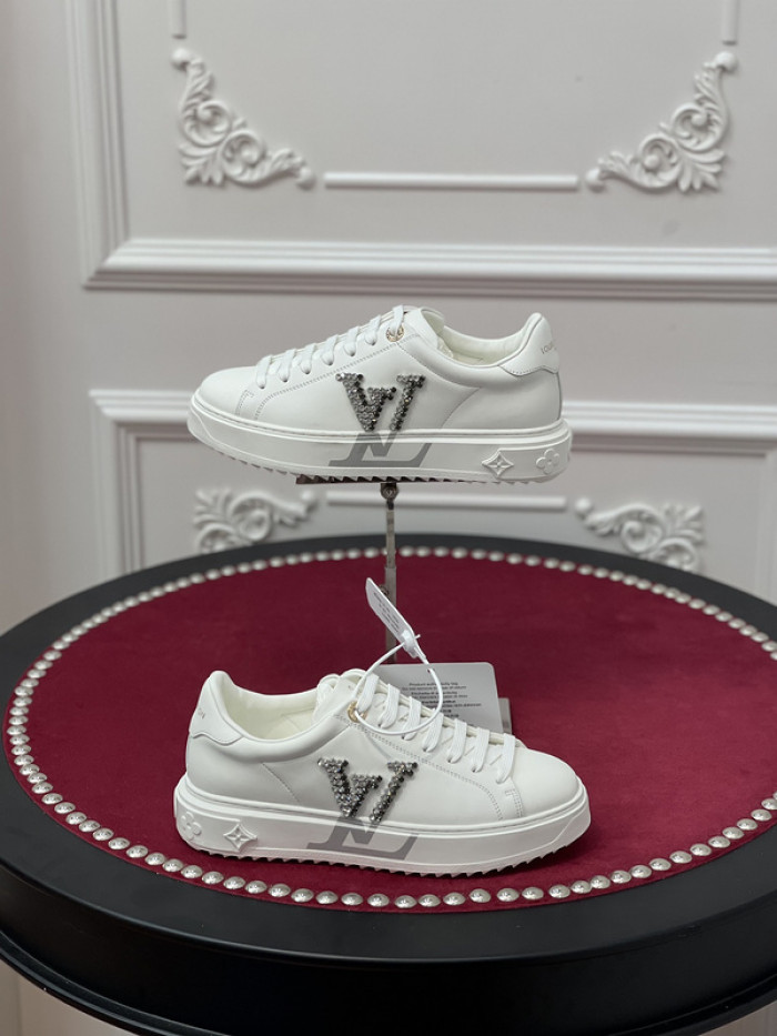 l0vt sneakers