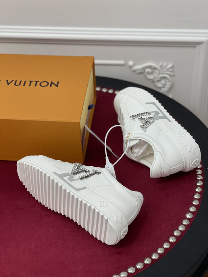l0vt sneakers
