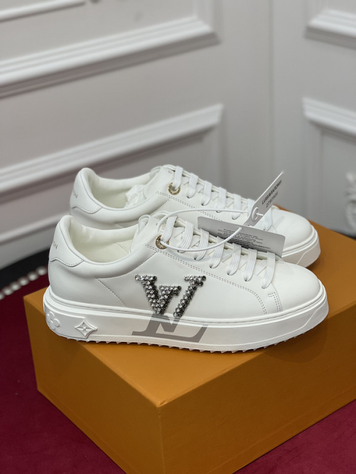 l0vt sneakers