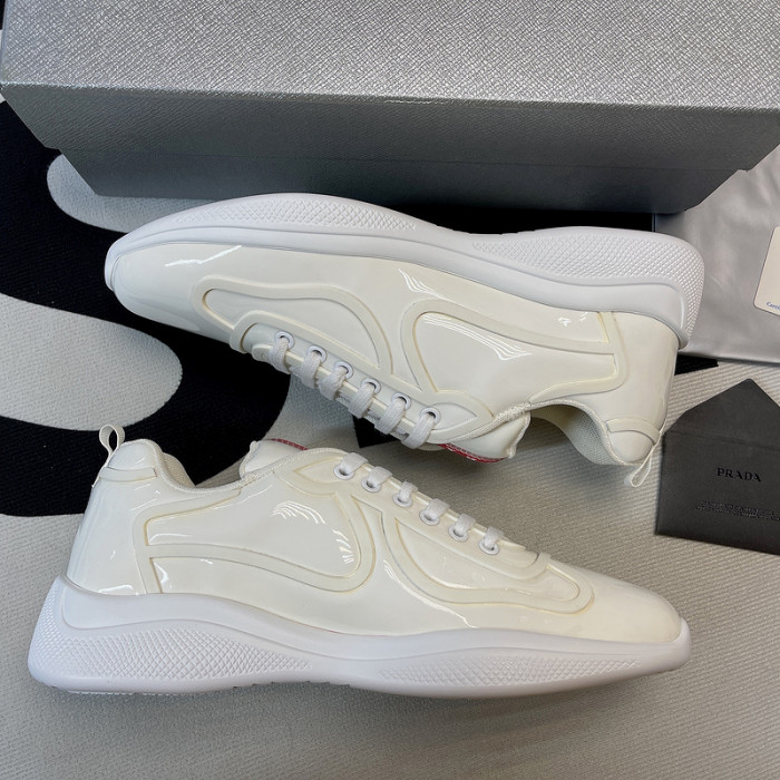 pra*a sneaker p051