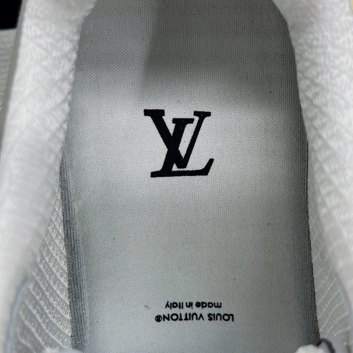 l0vt sneakers