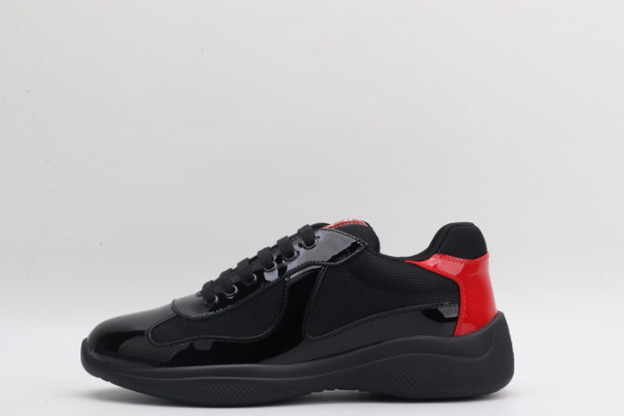 pra*a sneaker p007