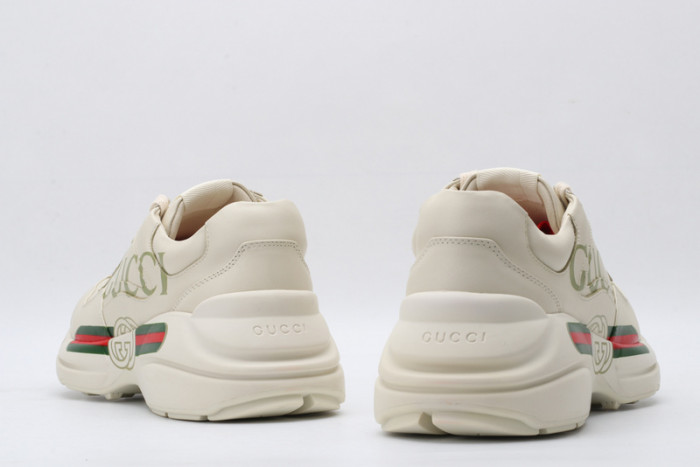 g*u*i ace embroidered low-top sneaker e2280