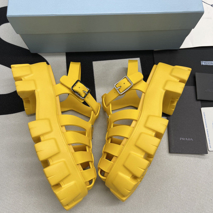 pra*a sandals p060