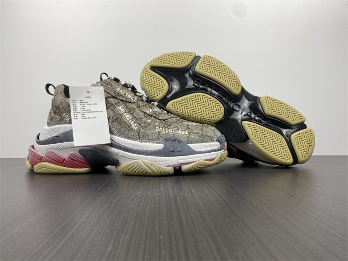 Ba*len*cia*ga triple s sneaker ulz10 9795
