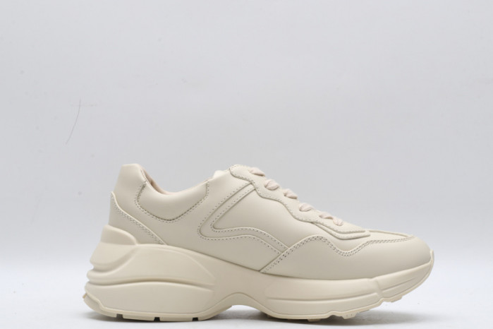 g*u*i ace embroidered low-top sneaker e2298