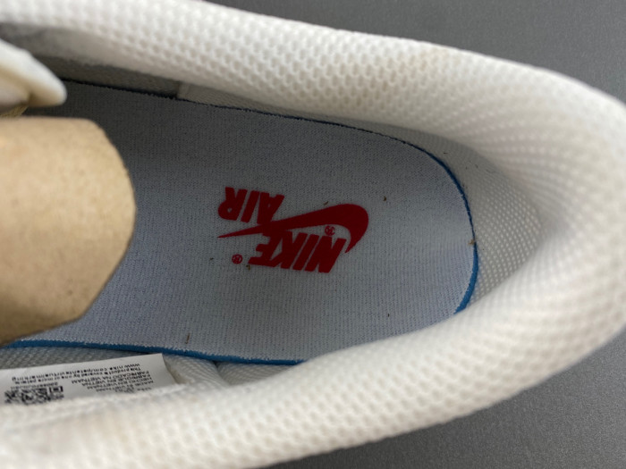 Travis Scott x Air Jordan 1 Low CQ4277-113