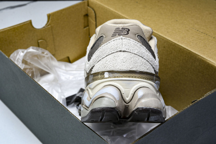 New Balance 9060 U9060PB