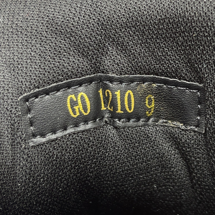 l0vt sneakers