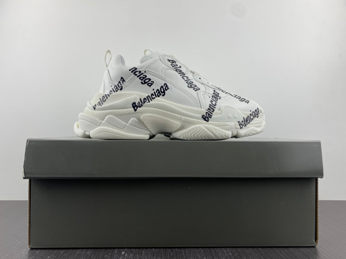 Ba*len*cia*ga triple s sneaker 2fab 9010