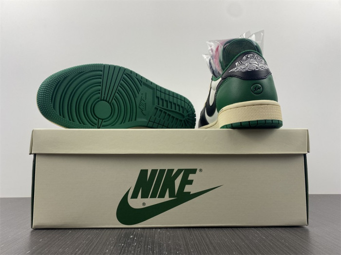 air jordan 1 low travis scott dm7866-128