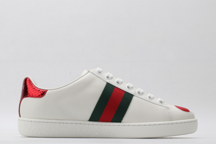 g*u*i ace embroidered low-top sneaker g075