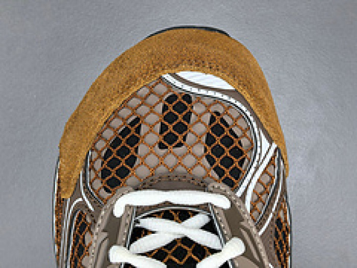 Bo*te*ga Ve*ne*ta BV052