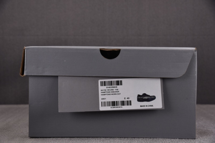 Ba*len*cia*ga Hamptons Worn-Out