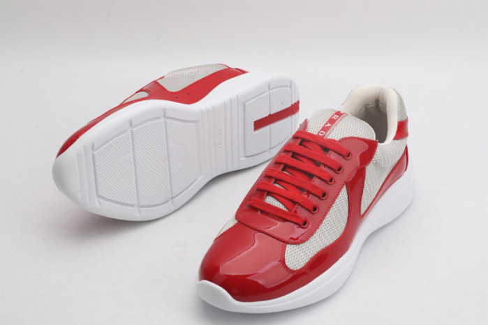 pra*a sneaker p009
