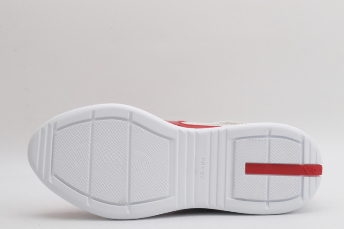 pra*a sneaker p009