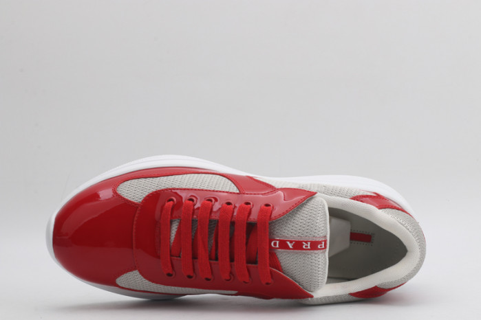 pra*a sneaker p009