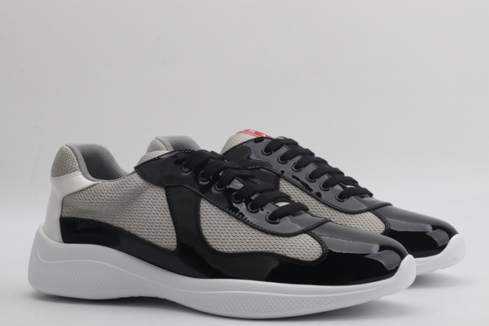 pra*a sneaker p011